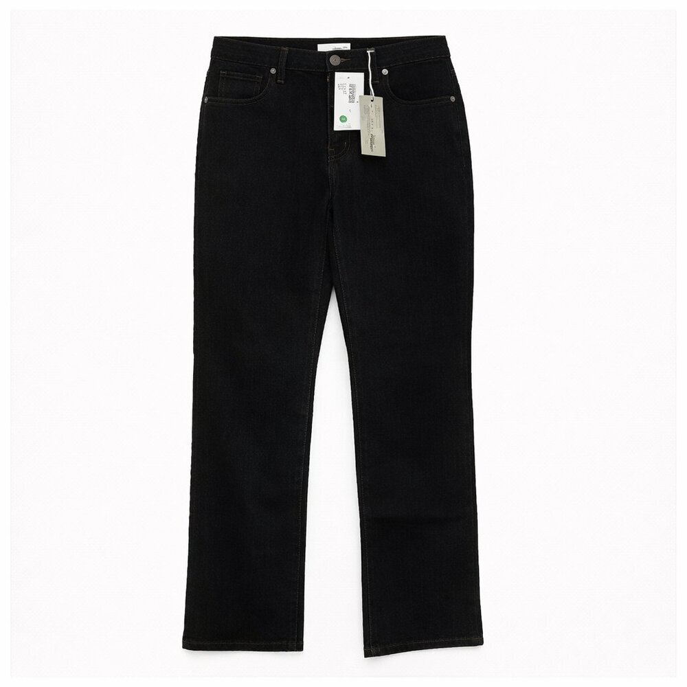 NWT CHICO’S Premium Fit Platinum Dark Wash Jeans Size .5 Reg (US Size 6)